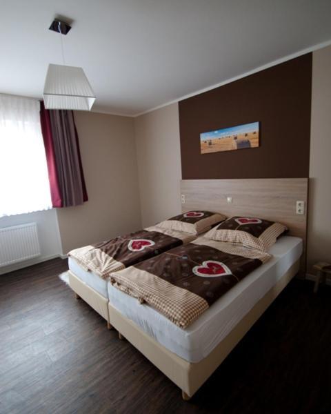 Pension Schenks Landgasthof Amorbach Buitenkant foto